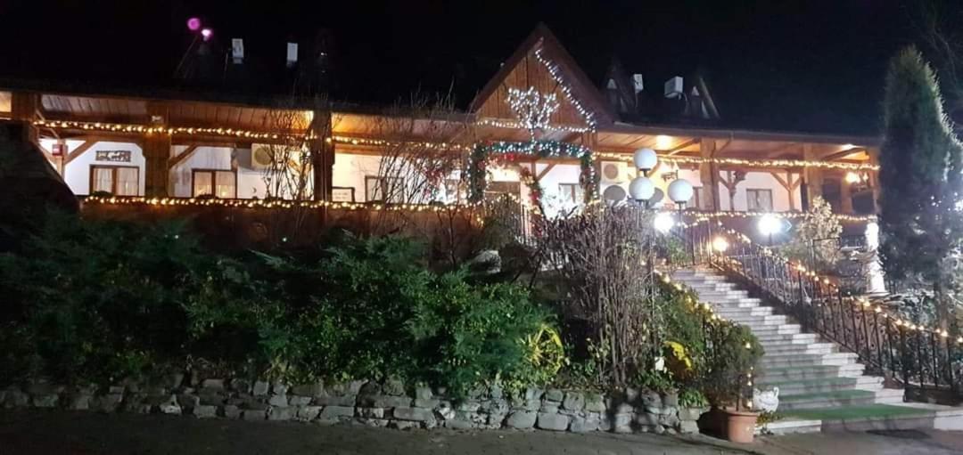 Hotel Casa Boiereasca Iasi Exterior foto